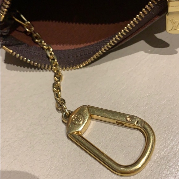 Louis Vuitton key pouch - Picture 5 of 5